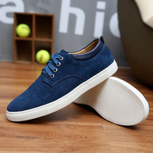 Laden Sie das Bild in den Galerie-Viewer, 2018 New Fashion Suede Men Flats Shoes Canvas Shoes Male Leather Casual Breathable Shoes Lace-Up Flats Big Size 38-49 Free Ship