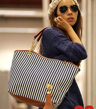 Load image into Gallery viewer, 2015 fashion hit the color black and white handbag large bag summer new mobile diagonal packet